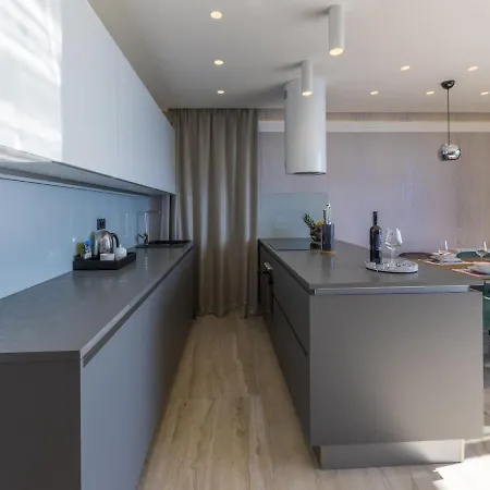 아파트 Del Mar 5 *